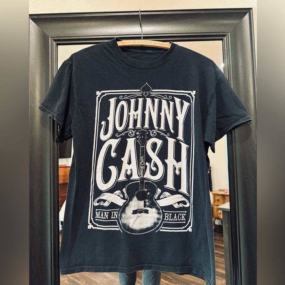 Men's Black Johnny Cash Graphic Tee